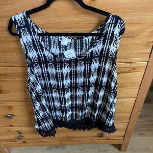 🌼Vitta Luna Women’s sleeveless Top